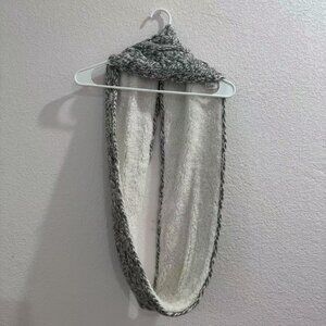 UNIQLO Women’s Low Gauge Cable Snood